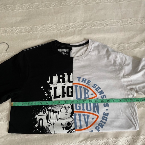 True Religion Half Split Logo Graphic Tee Mens Medium Urban Street Preppy Shirt - Picture 10 of 11